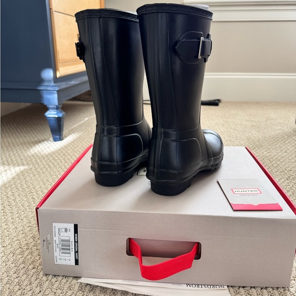 Hunter Women’s Original Short Black Size 6 New in Box - Picture 2 of 8